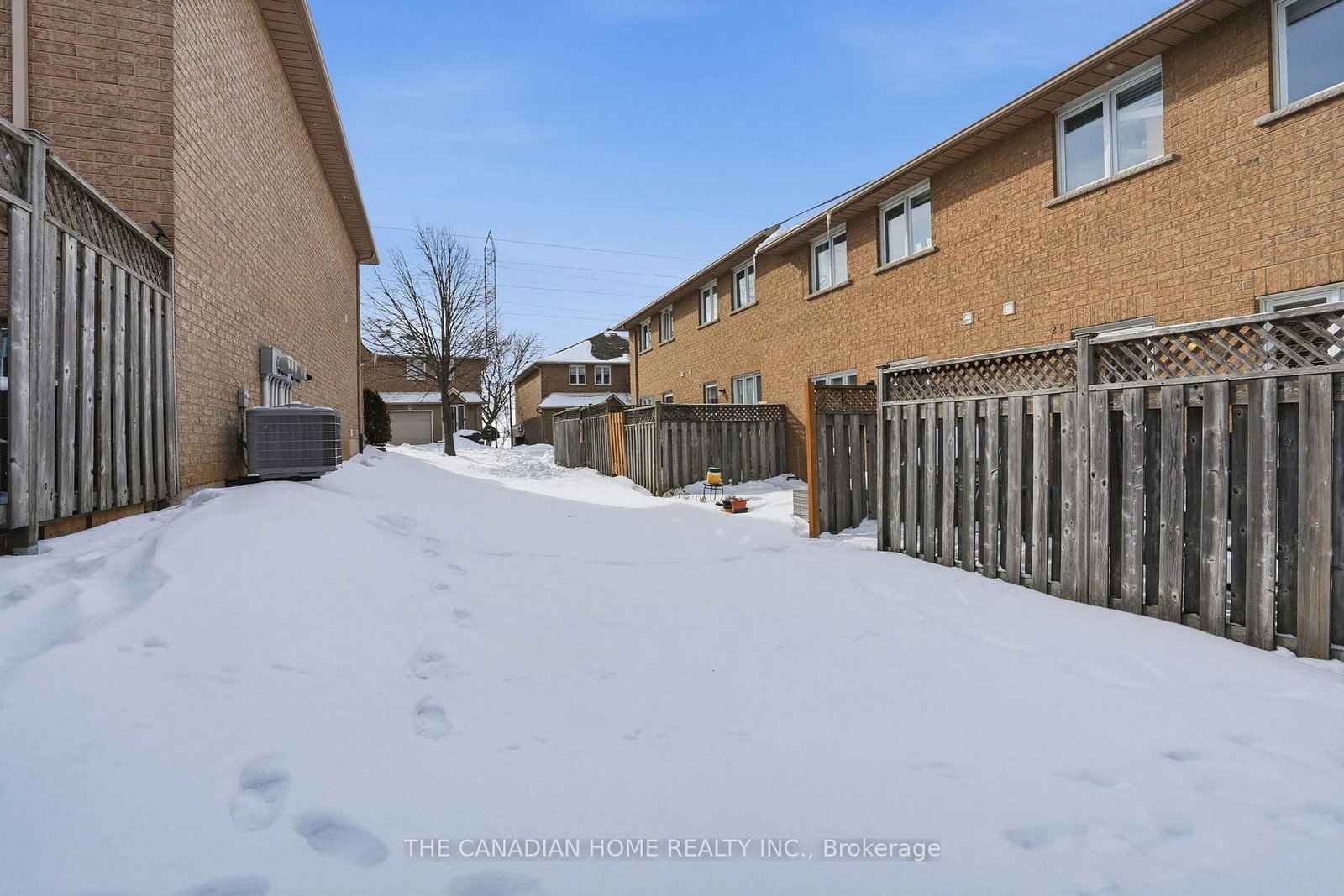 Townhouse for sale at 29-1889 Upper Wentworth Street, Hamilton, Ontario, L9B 2T8 - Chappel - MLS: X13009618