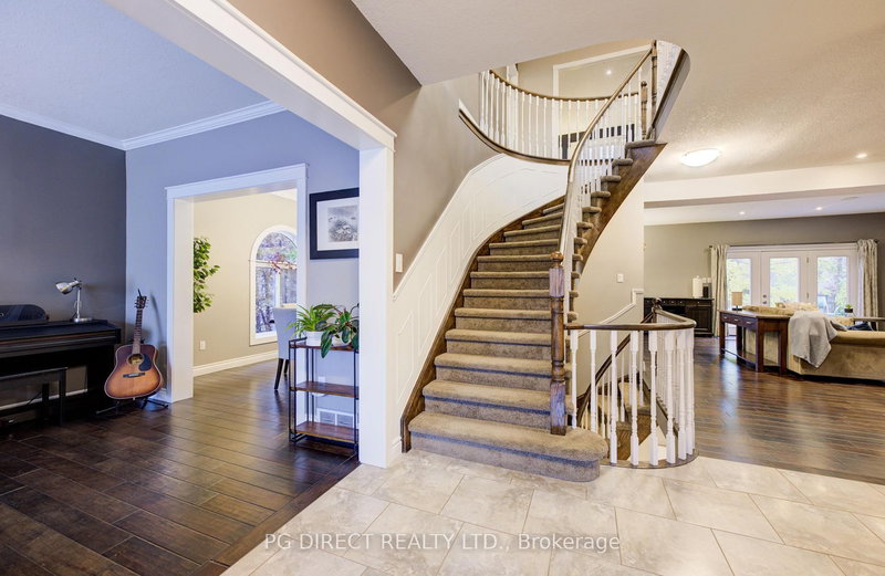 242 Cheltonwood Cres, Waterloo, N2V 1X9 | Image 3