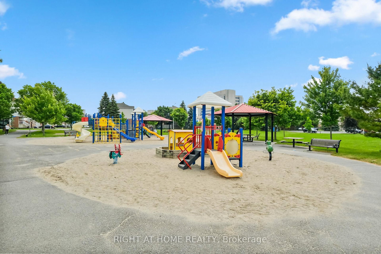 24 Manhattan Crescent - Photo 27