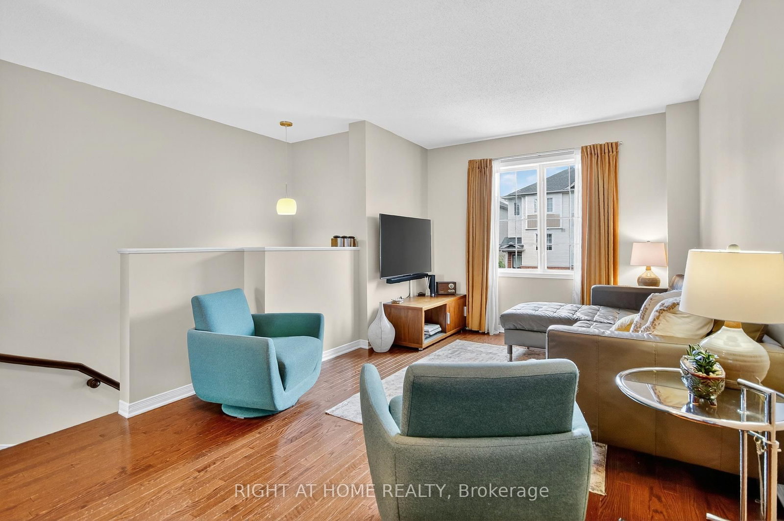 24 Manhattan Crescent - Photo 4