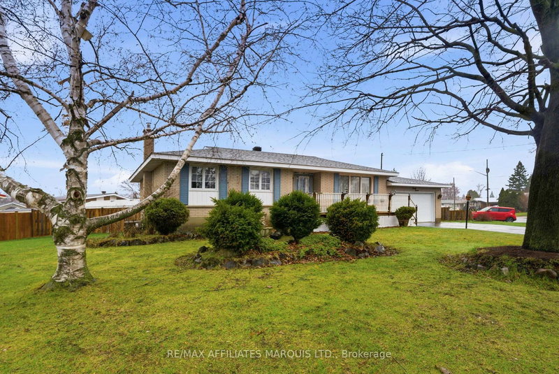 1212 Brodeur St, Cornwall, K6J 4Z2 | Image 3