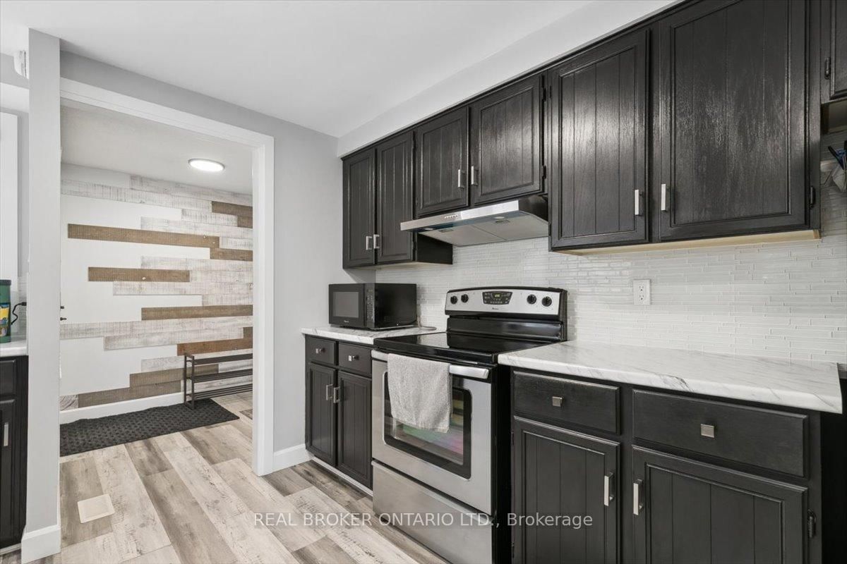 481 BEECHWOOD Drive, Unit 3