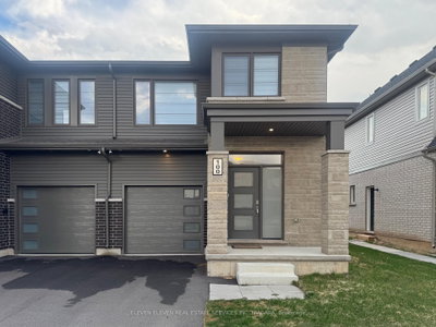 Semi-Detached House leased at 100 Acacia Road, Pelham, Ontario, L3E 0G4 - Fonthill - MLS: X13009826