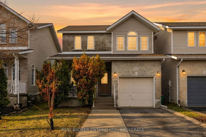 home for sale on 942 Bluffwood Avenue