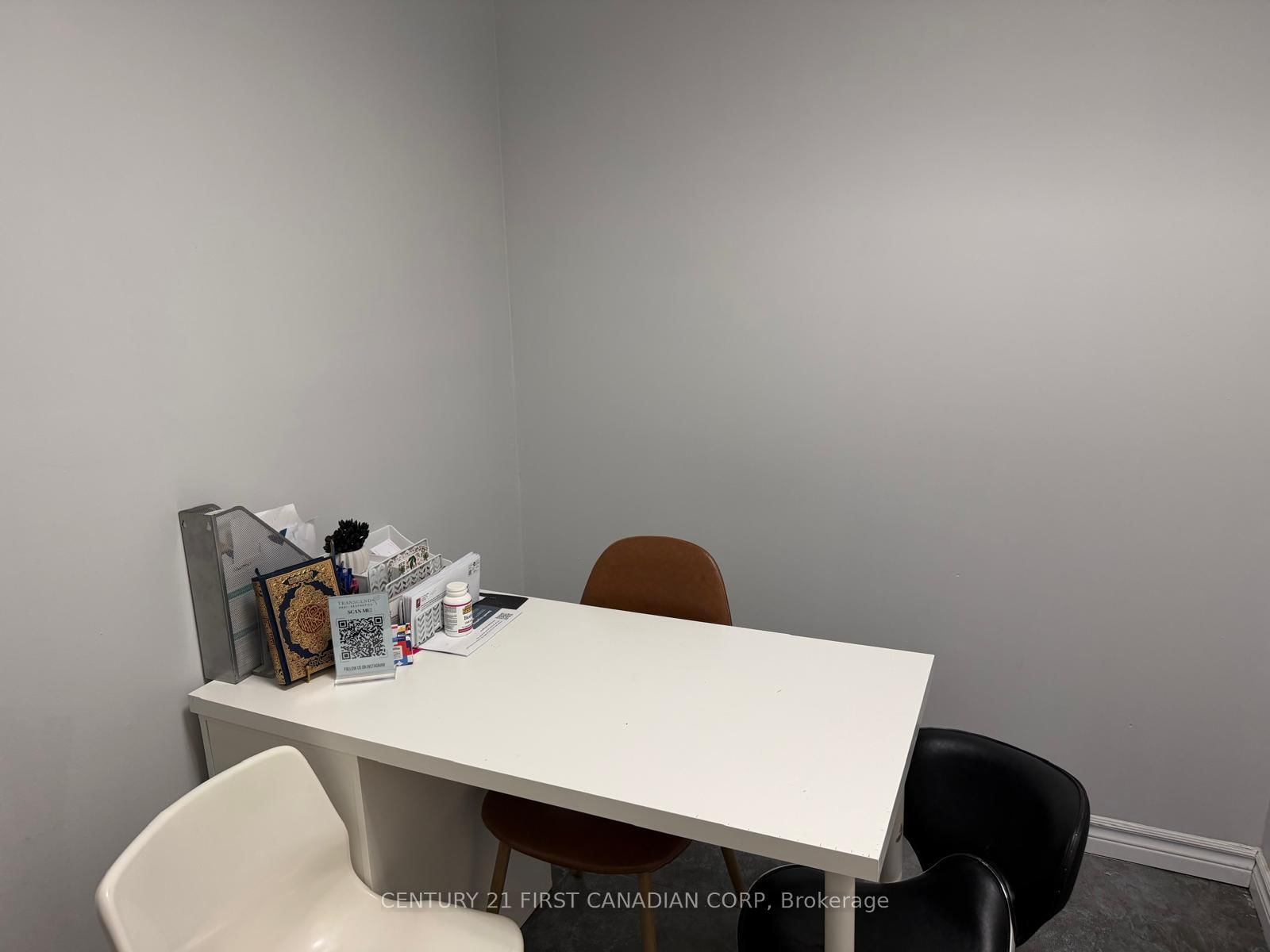 1775 Ernest Avenue S, Unit 4 - Photo 31