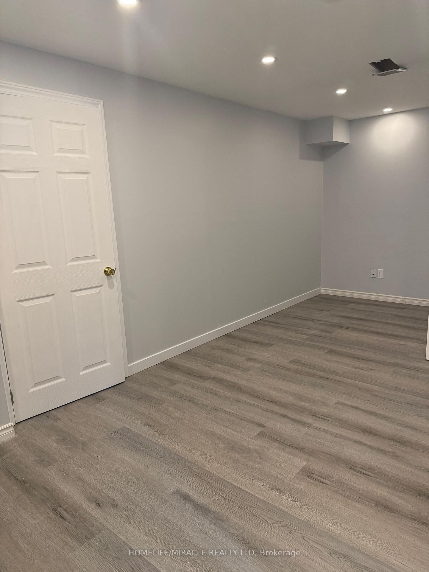 22 Pondcliffe Drive, Unit Basement - Photo 5