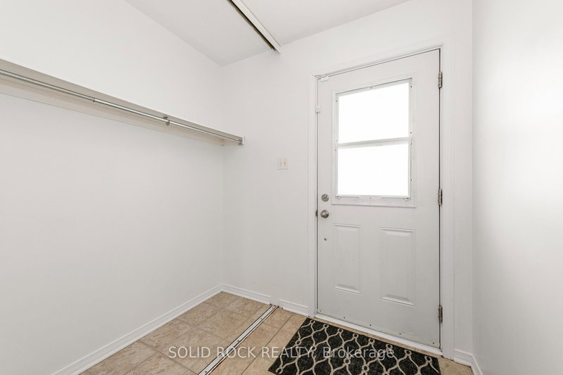 17 Johnston St, Carleton Place, K7C 4R7 | Image 3