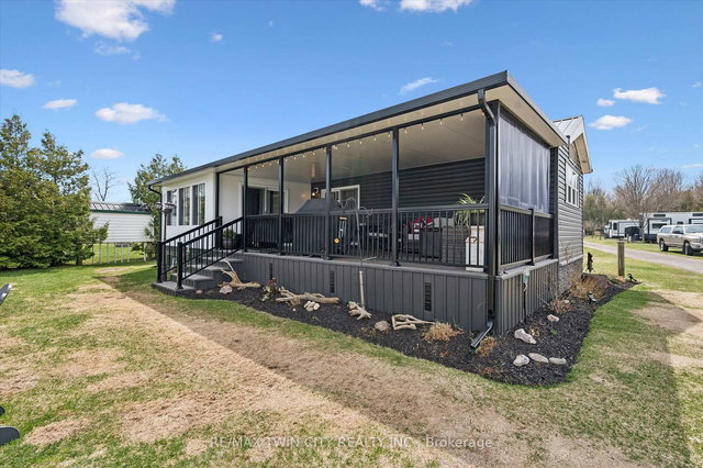 83 - 930 Lakeshore Road