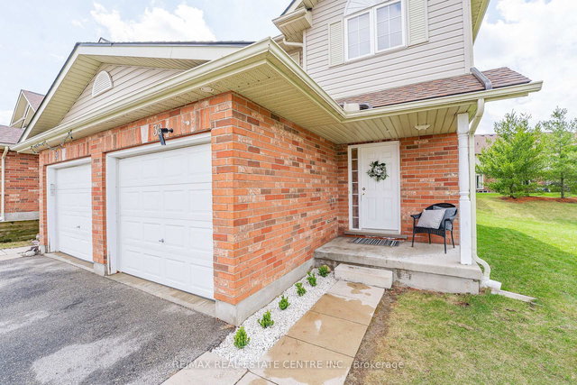 30 Fallowfield Drive