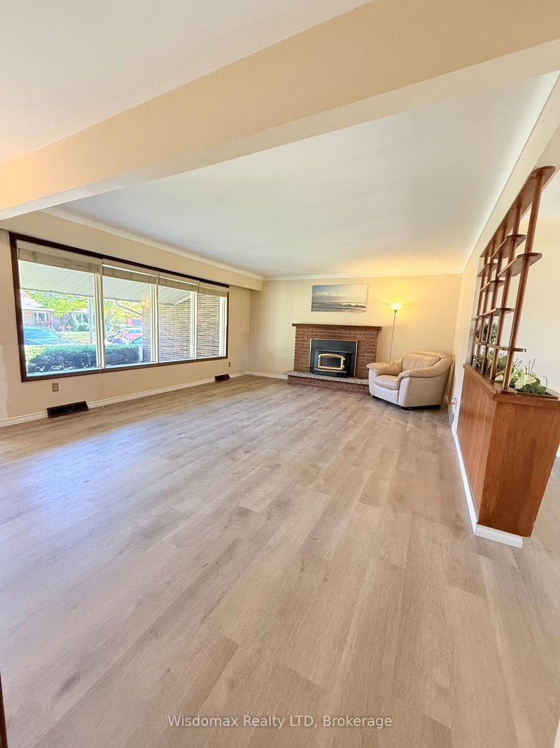 Upper - 15 Pamela Dr, Thorold, L2V 2X7 | Image 3