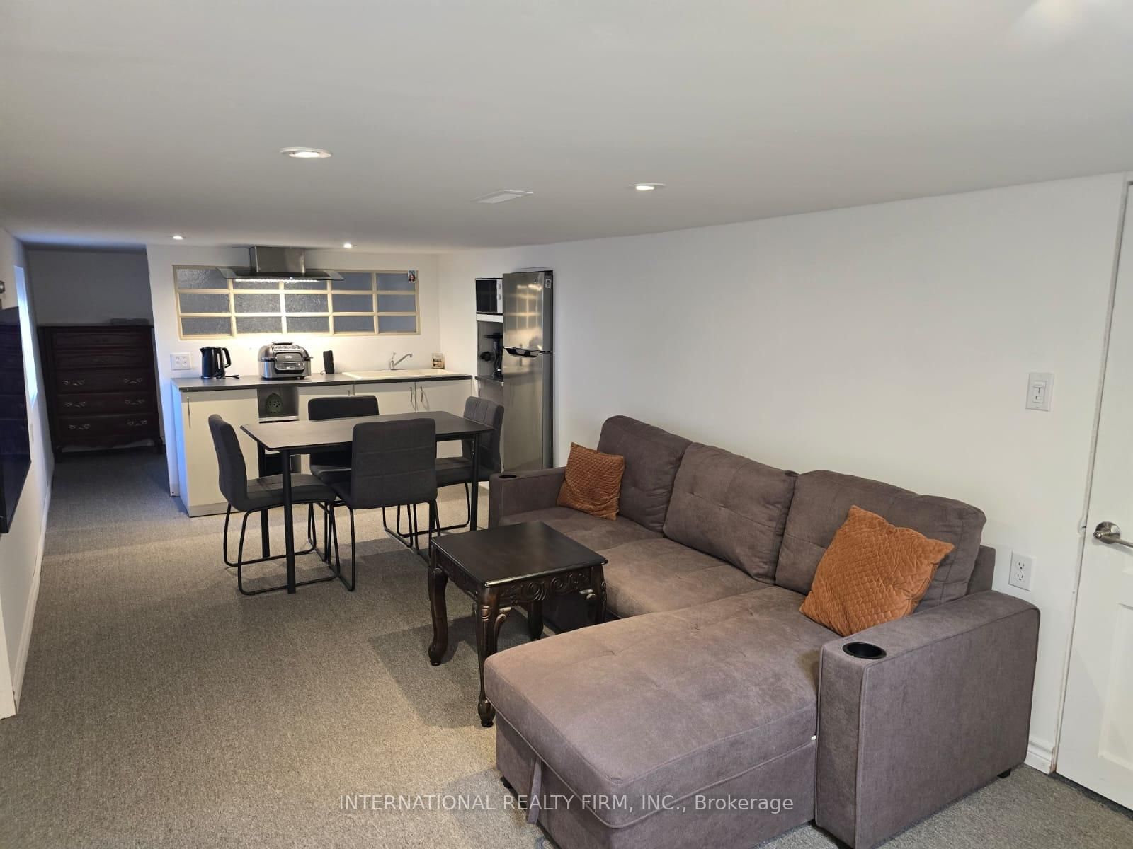 Detached House for sale at 731 Knox Avenue, Hamilton, Ontario, L8H 6K7 - Parkview - MLS: X13010468