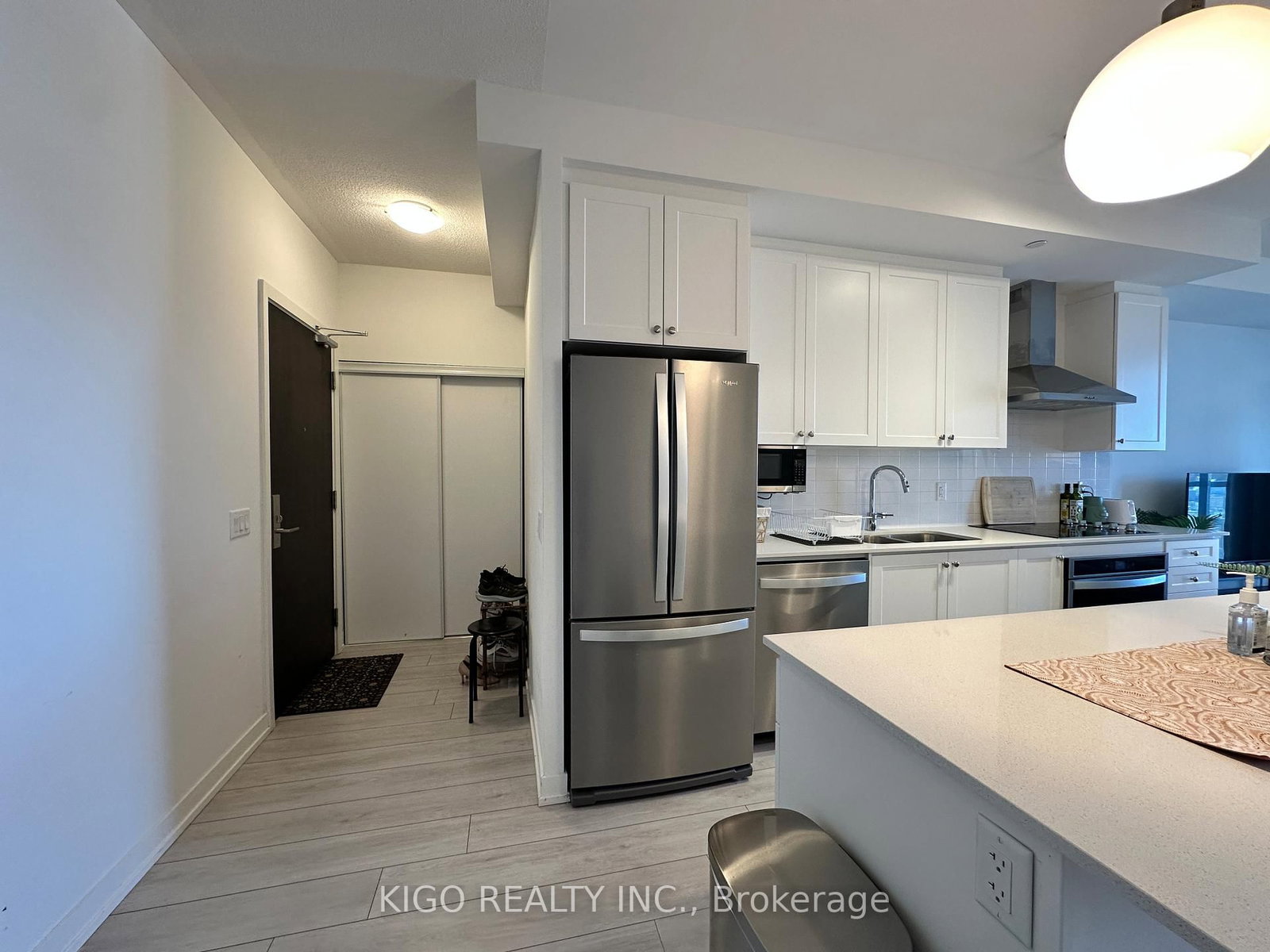 55 Duke Street W, Unit 905 - Photo 10