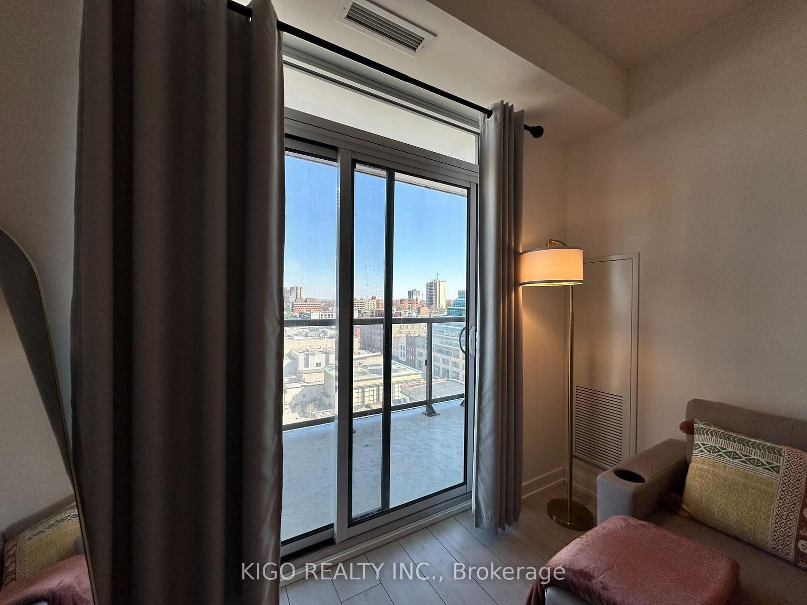 55 Duke Street W, Unit 905 - Photo 22