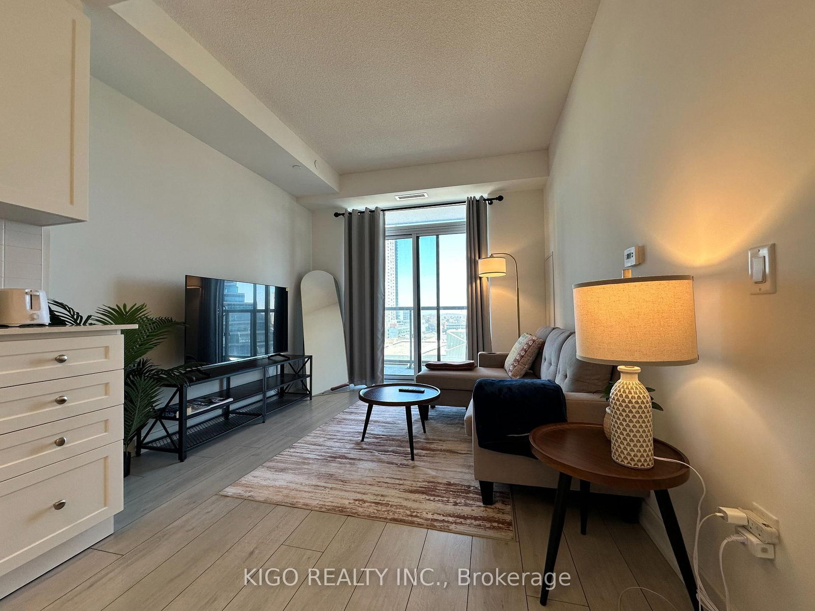 55 Duke Street W, Unit 905 - Photo 25