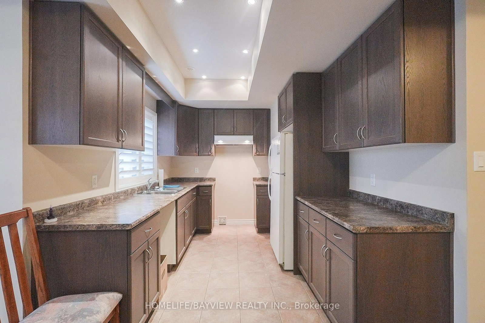 70 Willowrun Drive, Unit B1 - Photo 9