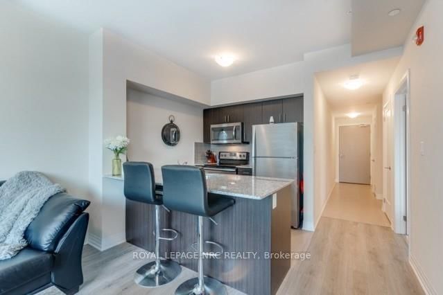 10 Concord Place, Unit 207 - Photo 4