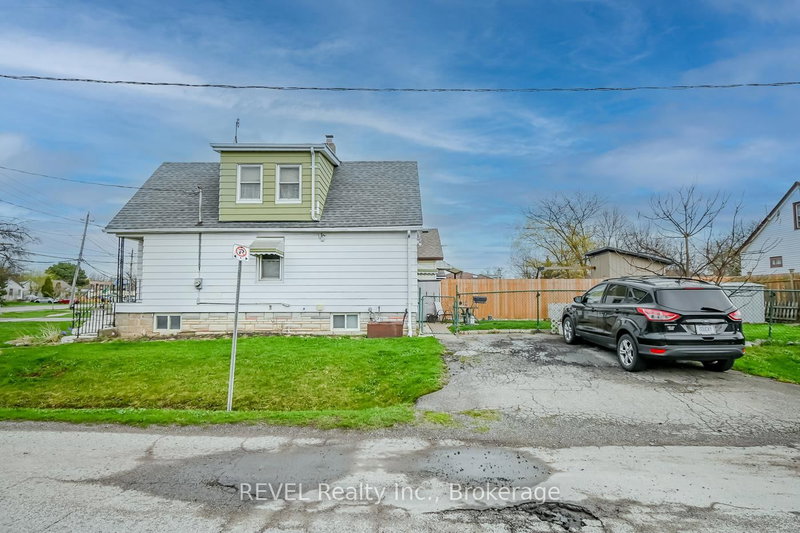 76 Lincoln Avenue