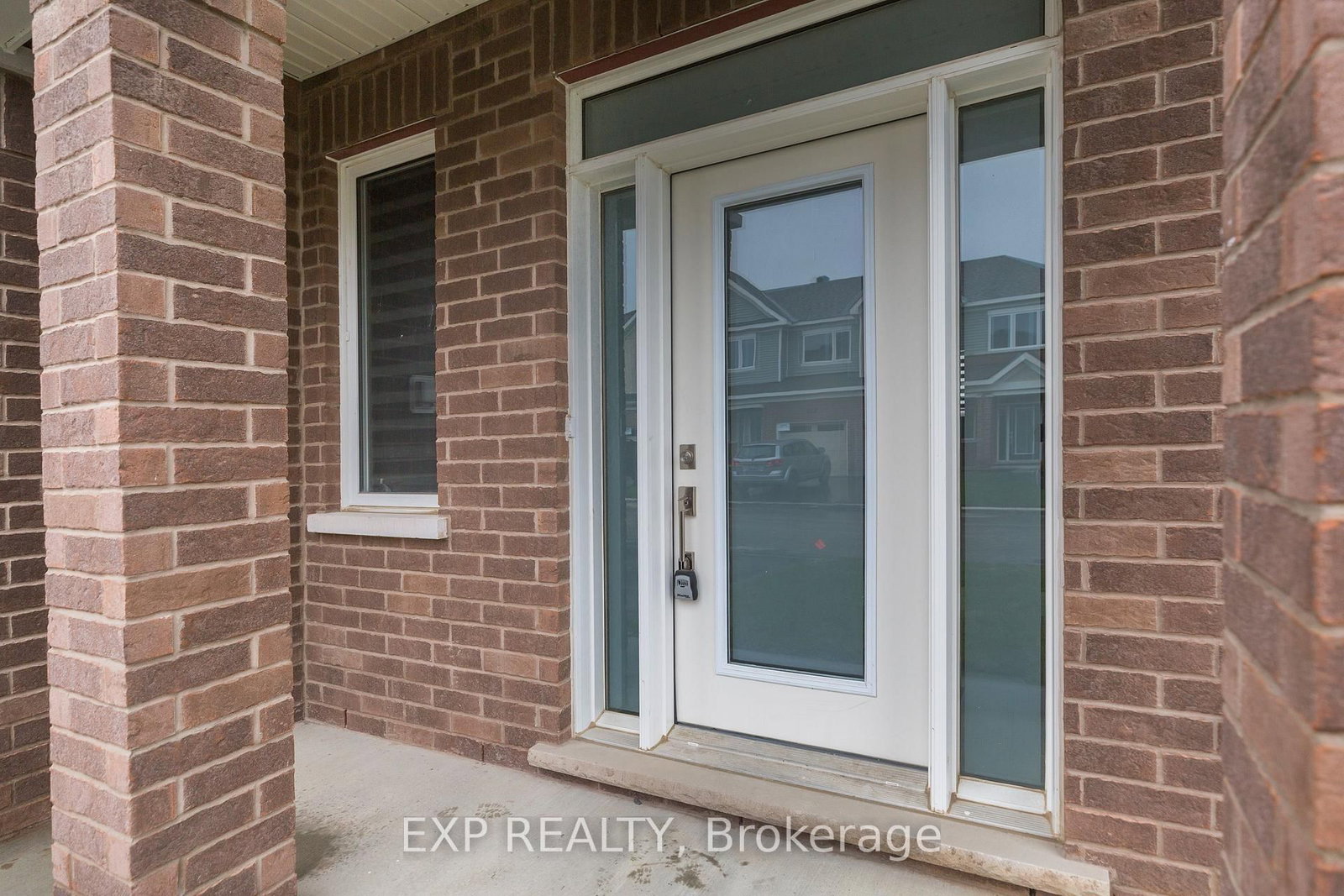 516 Loury Row - Photo 3