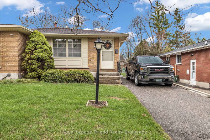 677 & 679 Sevilla Park Pl, London East, N5Y 4H9 | Image 2