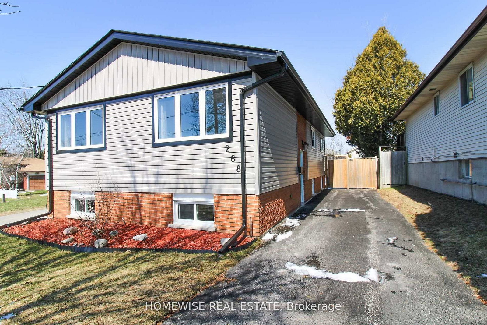 Detached House for sale at 268 SPENCLEYS Lane, Peterborough, Ontario, K9H 1S3 - Ashburnham Ward 4 - MLS: X13010878