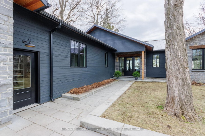 1027 Old Front Rd, Kingston, K7M 4M2 | Image 3