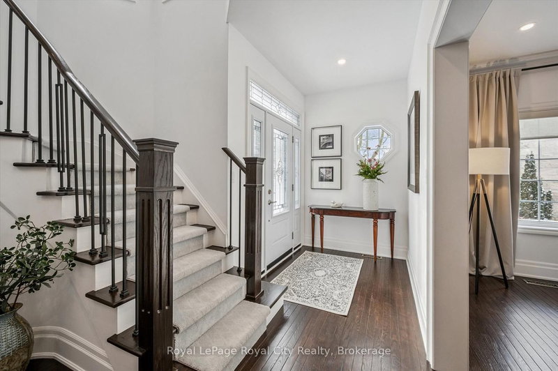 11 - 25 MANOR PARK Cres, Guelph, N1G 1A2 | Image 3