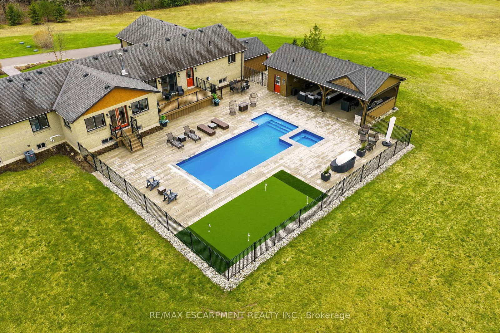 1371 10th Concession Road W • Hamilton, ON photo 39