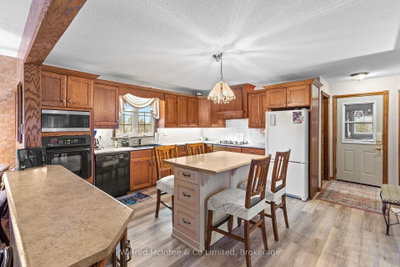 333424 Concession 1 • West Grey, ON photo 8
