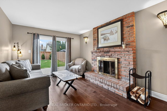 474 Knightsbridge Crescent