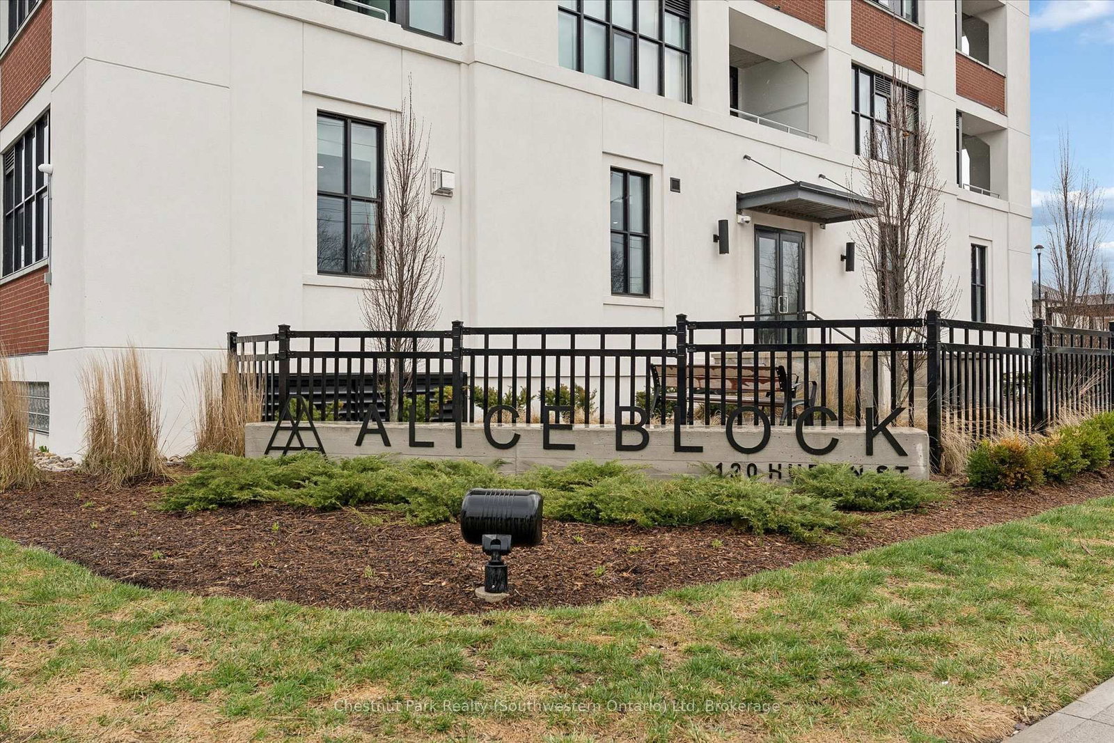 120 Huron Street, Unit 317 - Photo 31