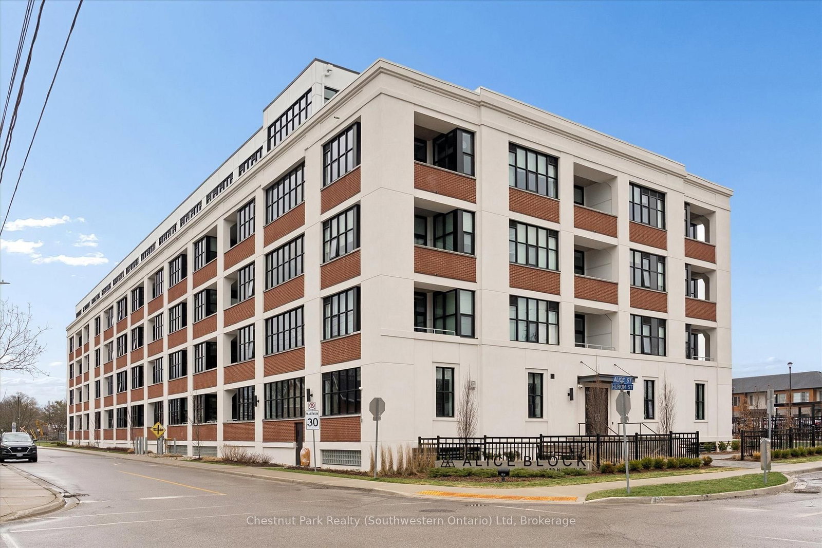 120 Huron Street, Unit 317 - Photo 34