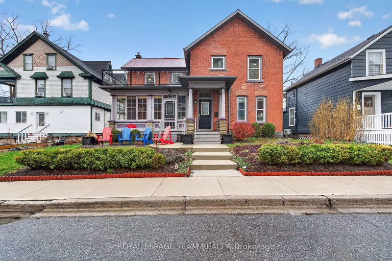 108 South St, Gananoque, Ontario