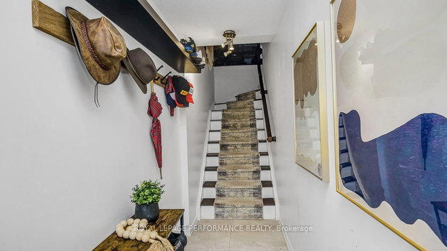 2D - 4 Columbus Avenue