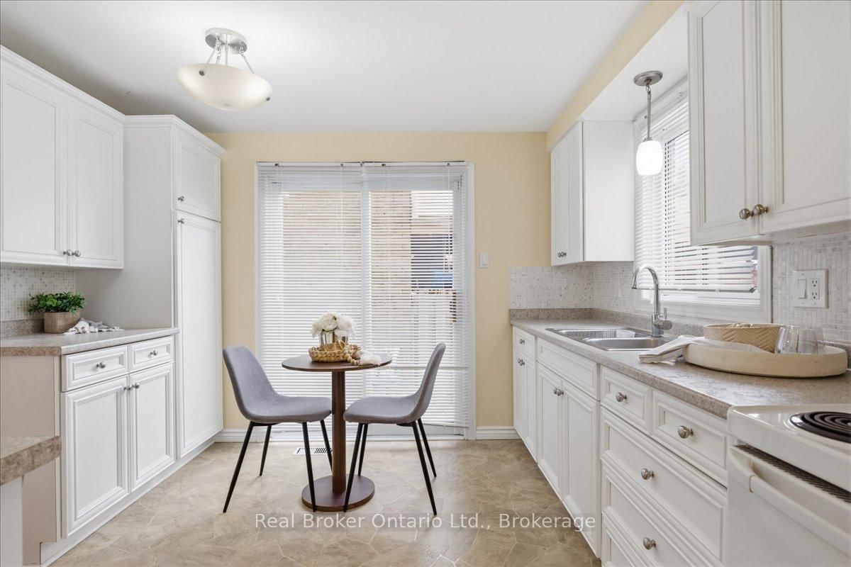 415 Morgan Avenue, Unit 5 - Photo 2