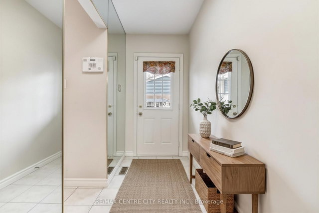 47 - 374 Front Street