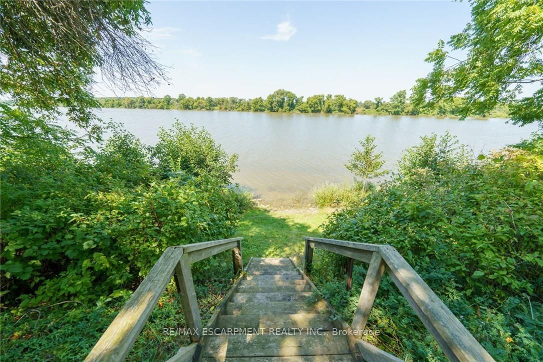 1042 River Road • Haldimand, ON photo 8
