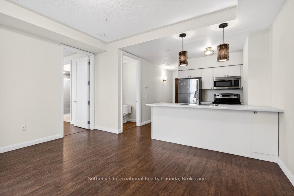 112 King Street E, Unit 701 - Photo 11