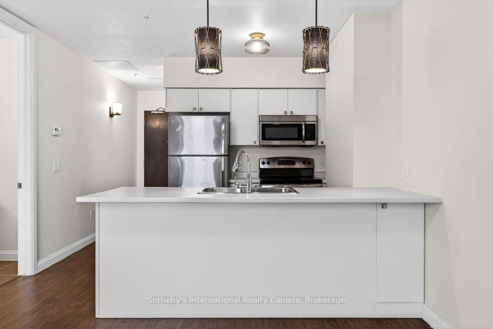 112 King Street E, Unit 701 - Photo 12