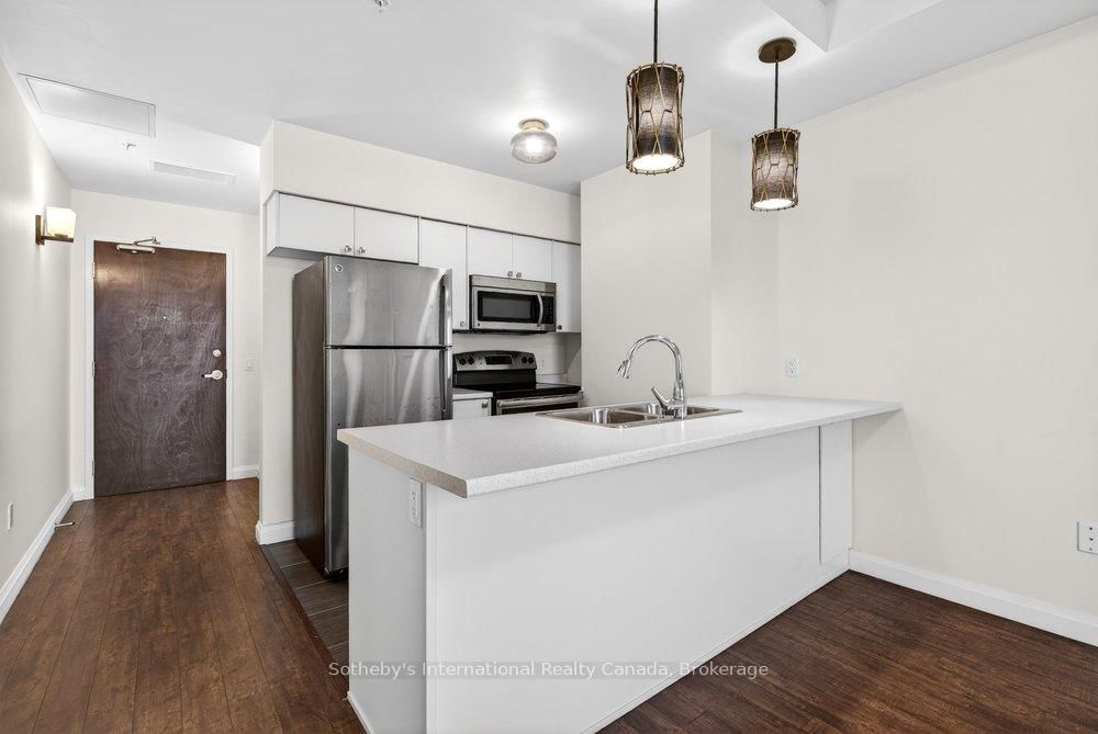 112 King Street E, Unit 701 - Photo 13