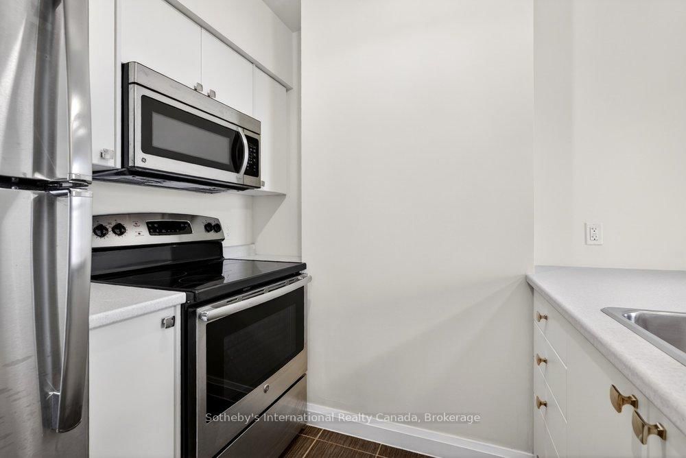 112 King Street E, Unit 701 - Photo 15