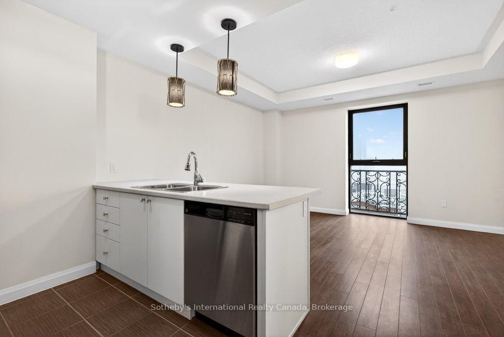 112 King Street E, Unit 701 - Photo 8