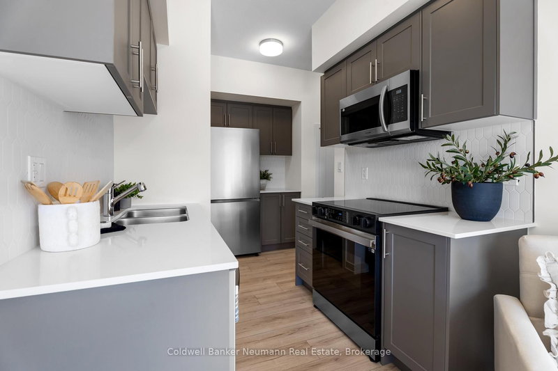 51 - 940 St David St N, Centre Wellington, N1M 0L7 | Image 3