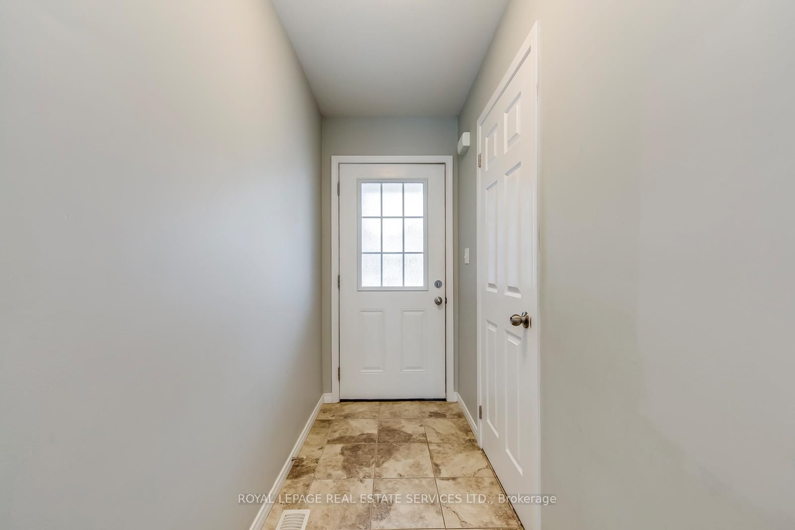 60 Netherwood Road - Photo 18