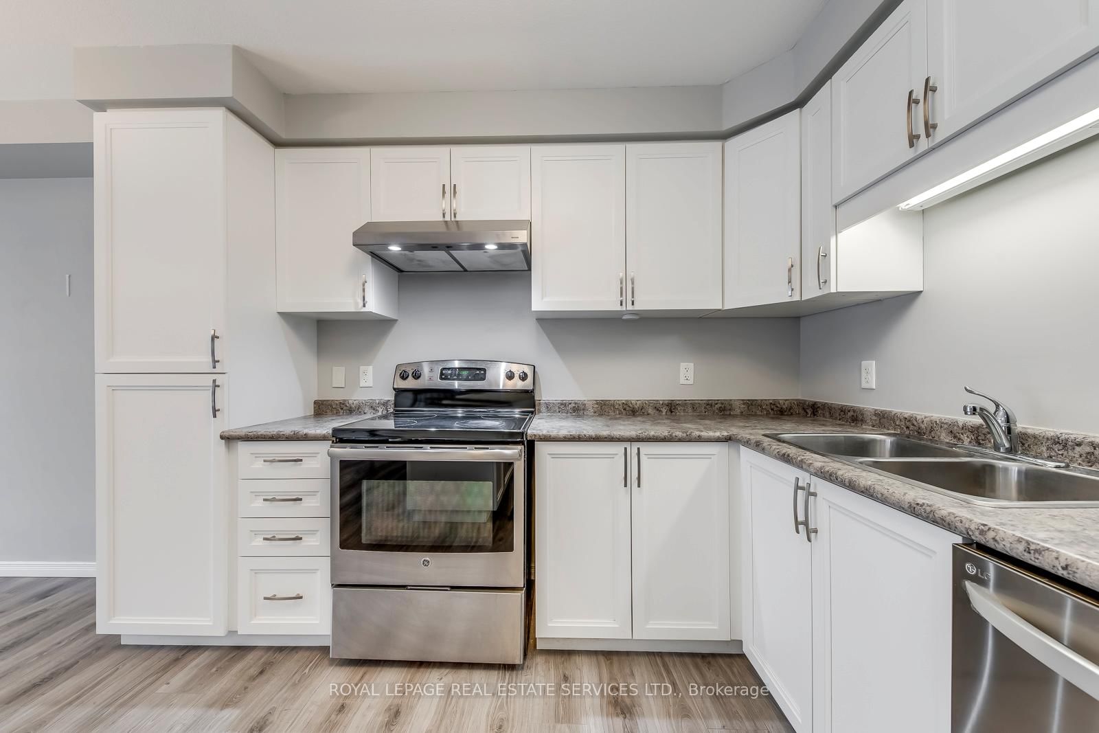 60 Netherwood Road - Photo 21