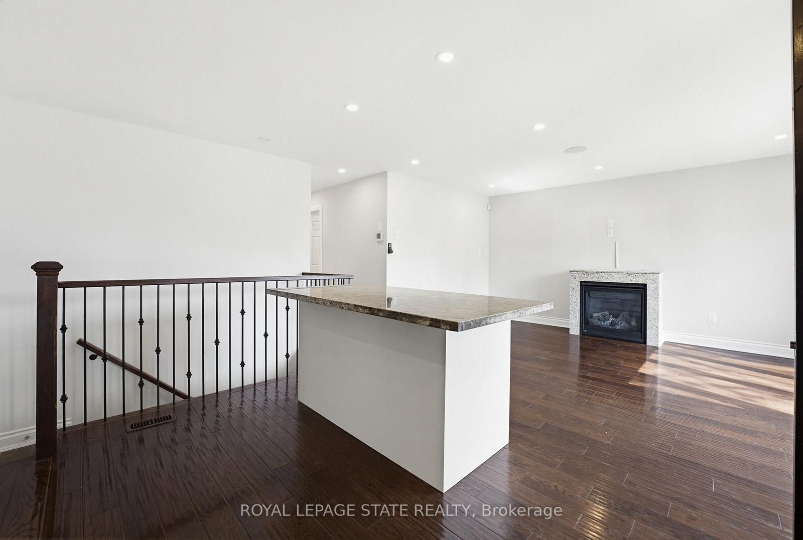 Detached House for sale at 157 Hoover Crescent, Hamilton, Ontario, L9A 3H2 - Balfour - MLS: X13011478