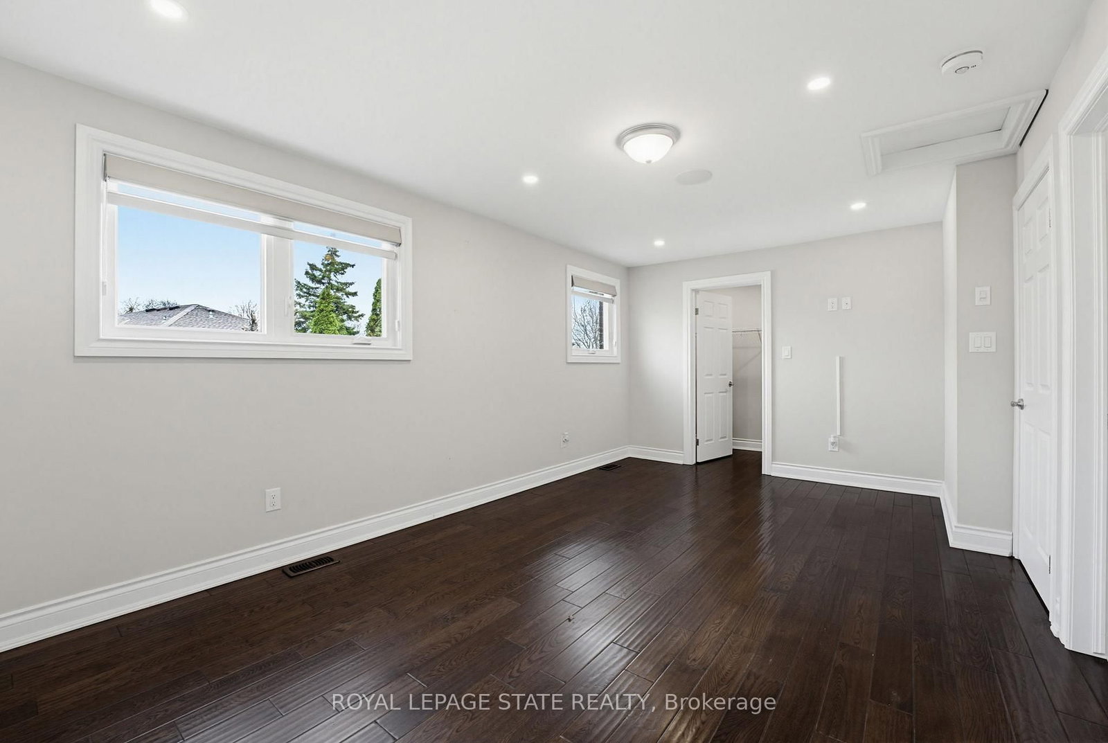 Detached House for sale at 157 Hoover Crescent, Hamilton, Ontario, L9A 3H2 - Balfour - MLS: X13011478