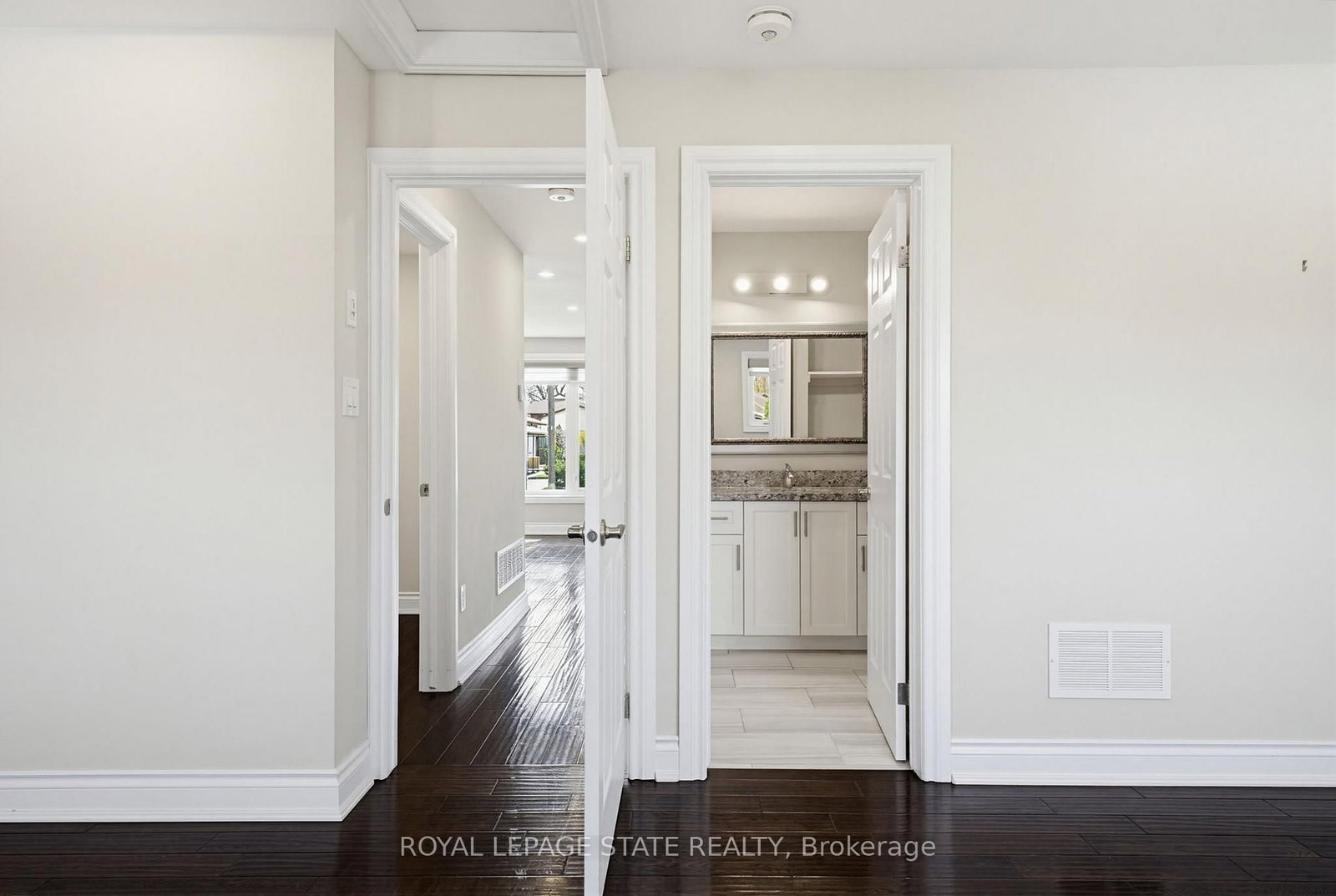 Detached House for sale at 157 Hoover Crescent, Hamilton, Ontario, L9A 3H2 - Balfour - MLS: X13011478