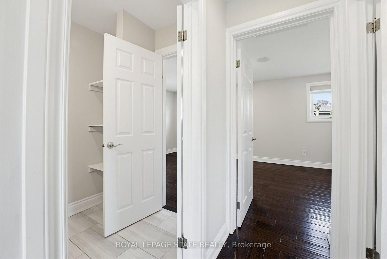 Detached House for sale at 157 Hoover Crescent, Hamilton, Ontario, L9A 3H2 - Balfour - MLS: X13011478