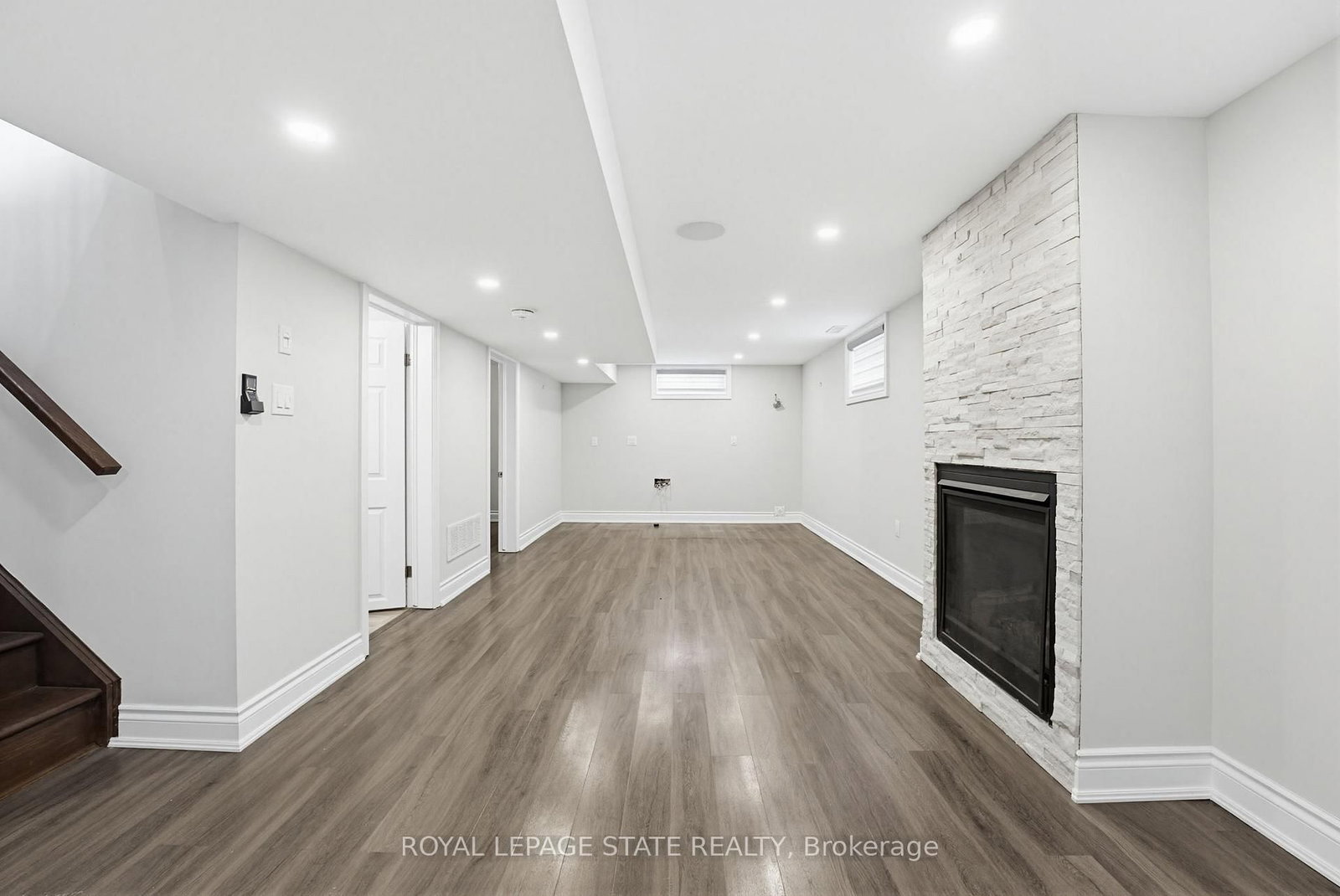 Detached House for sale at 157 Hoover Crescent, Hamilton, Ontario, L9A 3H2 - Balfour - MLS: X13011478