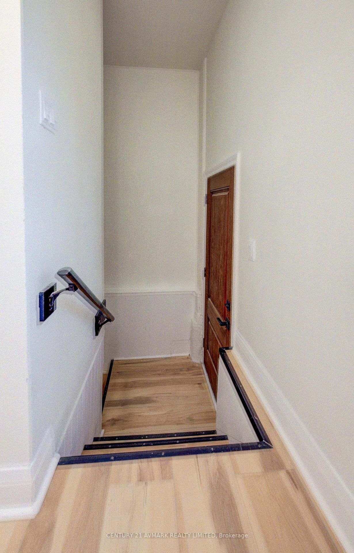 Detached House for sale at 336 Geneva Street, St. Catharines, Ontario, L2N 2G7 - Fairview - MLS: X13011496